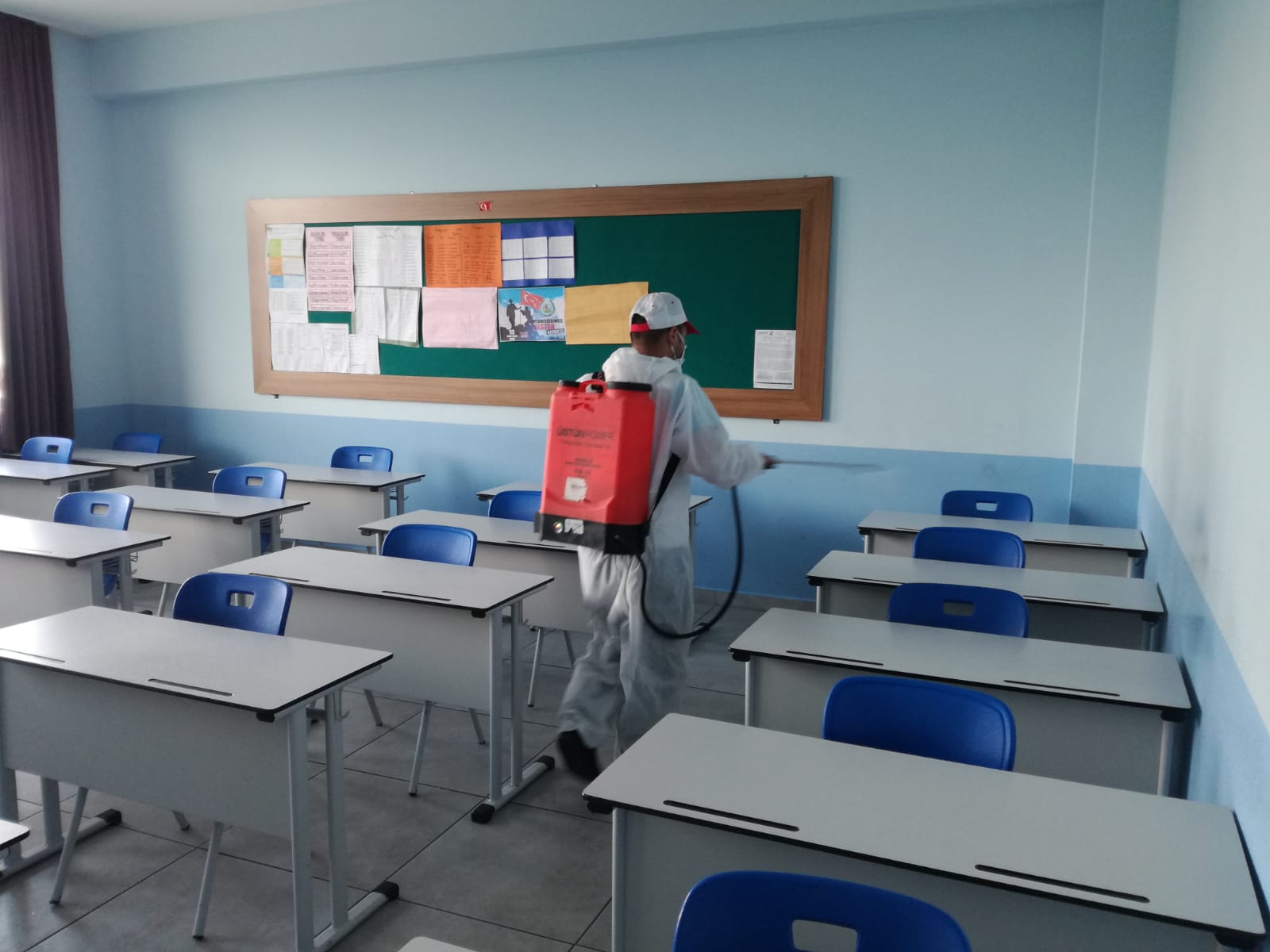 YKS ÖNCESİ OKULLAR DEZENFEKTE EDİLİYOR