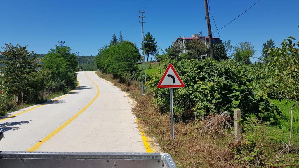 GÜVENLİ ULAŞIM İÇİN ÇİZGİ ÇALIŞMASI YAPILIYOR