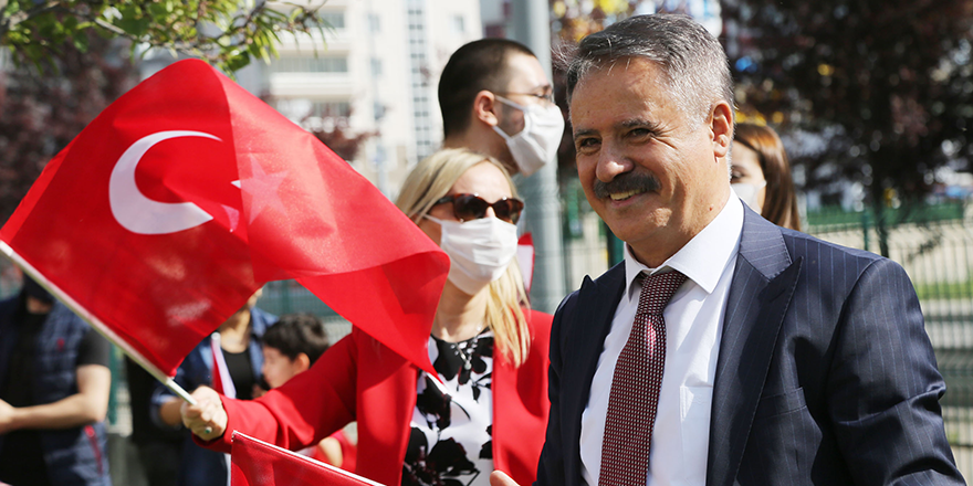 ONURUMUZU BÜYÜK ZAFER’E BORÇLUYUZ