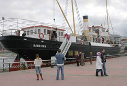Bandırma Vapuruna akın