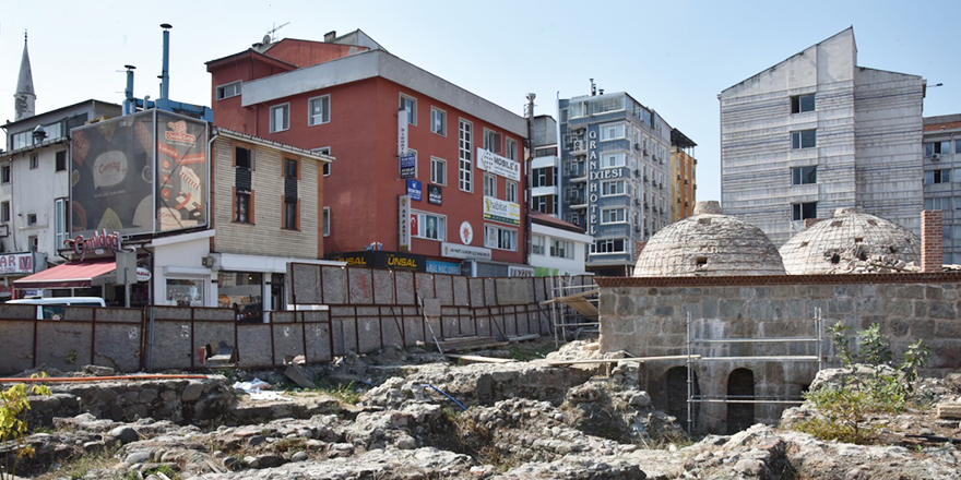 SAATHANE MEYDANI TARİHE YENİDEN IŞIK TUTACAK