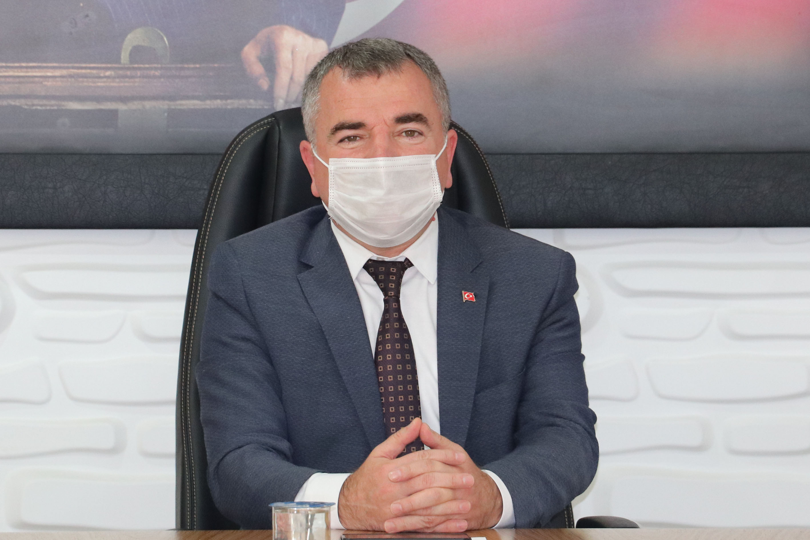 “Azerbaycanlı kardeşlerimizin yanındayız.”