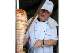 Bayan eleman arıyor