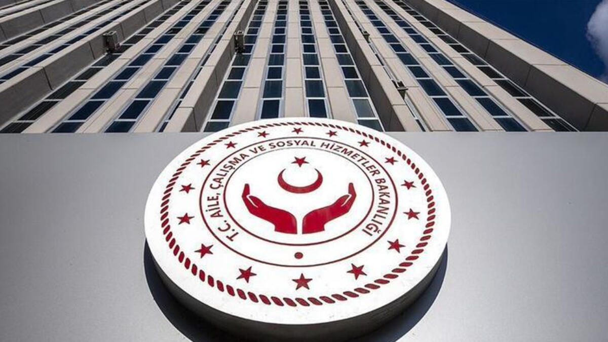 AİLE, ÇALIŞMA VE SOSYAL HİZMETLER BAKANLIĞI UZMAN YARDIMCISI ALACAK