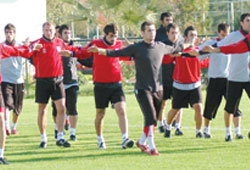 Oynamayanlar çalıştı