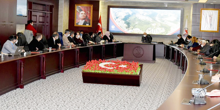 OMÜ YÖNETİMİ DÜĞMEYE BASTI