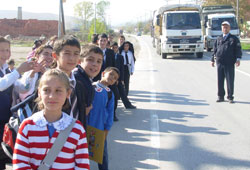 Veliler, üst gecit istedi