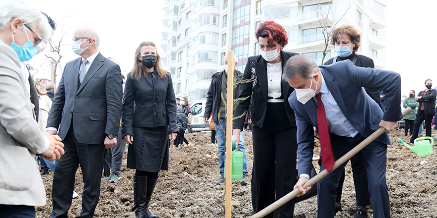 ATAKUM BELEDİYESİNDEN VEFA ORMANI