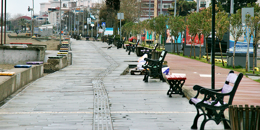 CADDE VE SOKAKLARDA SESSİZLİK HAKİM
