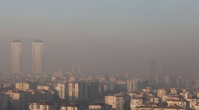Kapanma dönemlerinde hava kirliliği yüzde 30'dan fazla azalıyor