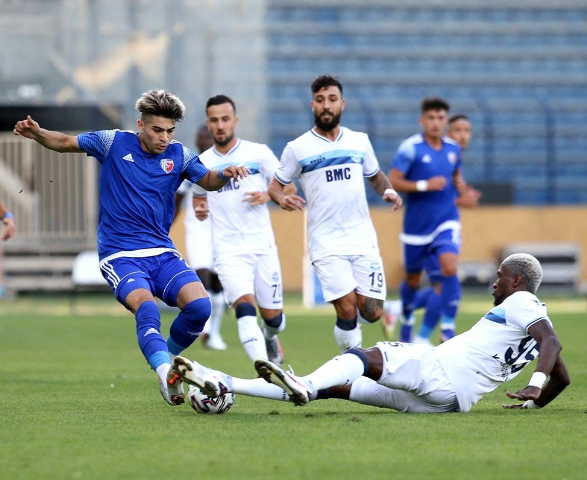 GENÇ SAĞ BEK SAMSUN'A DOĞRU