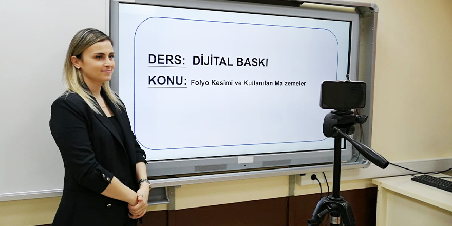 100 KİŞİLİK EKİP EBA İÇİN ÇALIŞIYOR