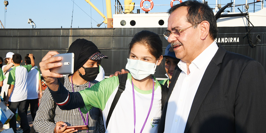 BAŞKAN DEMİR: GENÇLERE BÜYÜK ÖNEM VERİYORUZ