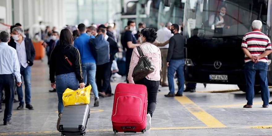 OTOBÜS BİLETLERİ TÜKENDİ EK SEFERLER BAŞLADI