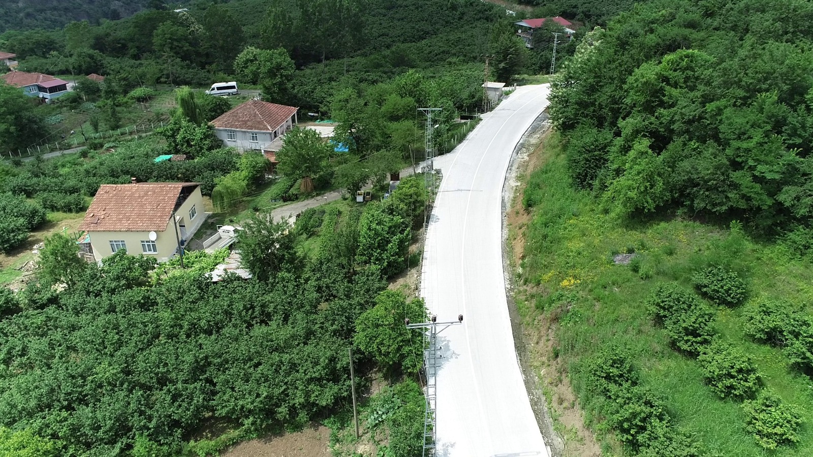 YILLARDIR SÜREN YOL SORUNU ÇÖZÜLDÜ