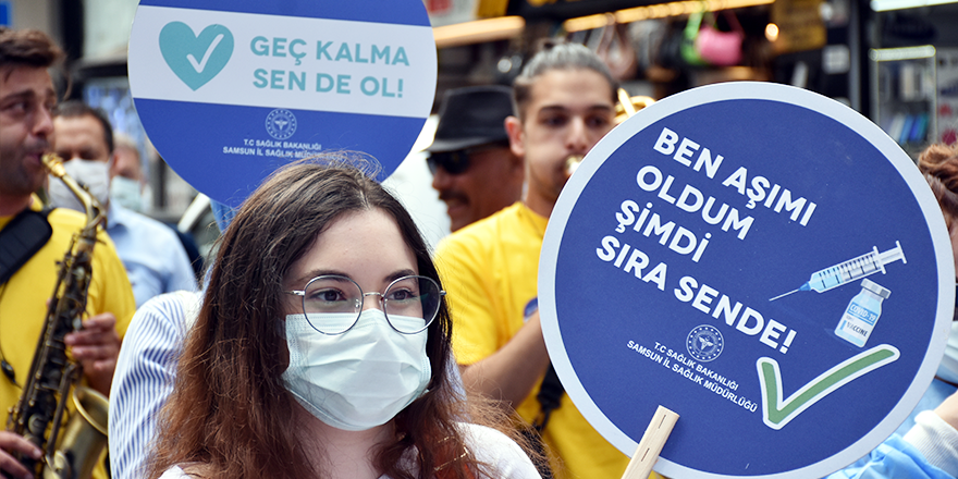 SAMSUN'DA 1 GÜNDE 55 BİN 555 AŞI KAMPANYASI