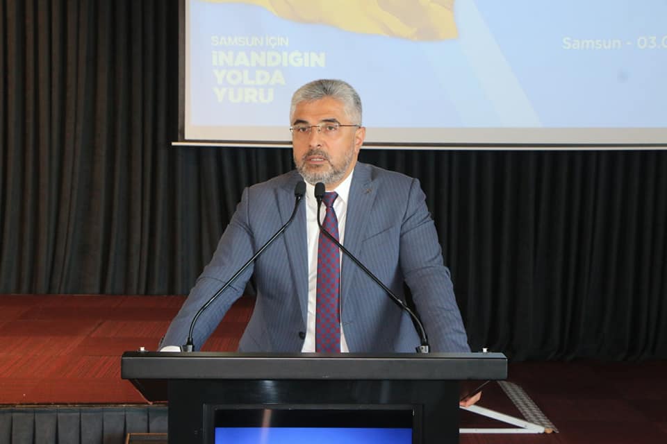 "AK PARTİ HİZMET VE GÖNÜL HAREKETİDİR "