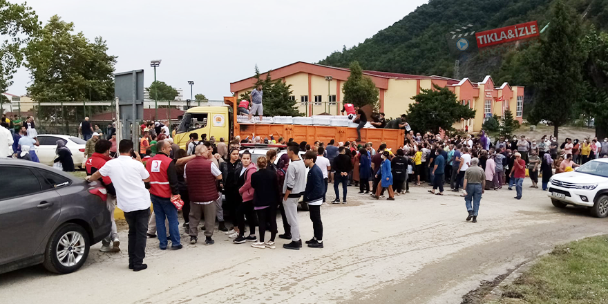 BÜYÜKŞEHİR'DEN AYANCIK'A YARDIM ELİ