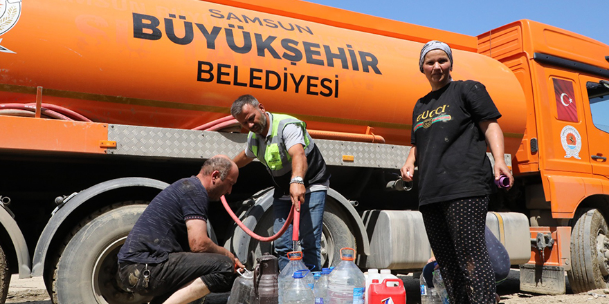 Büyükşehir yara sardı