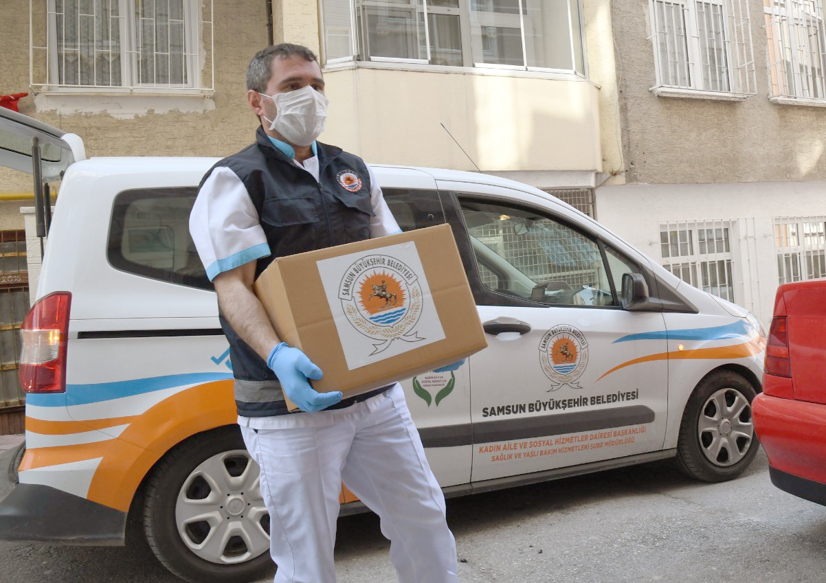 İHTİYAÇ SAHİBİ VATANDAŞLARA YARDIMLAR DEVAM EDİYOR