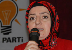 Kadın kolları dostluk çayı