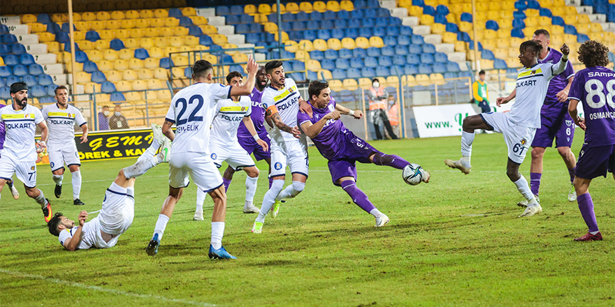 SAMSUNSPOR İZMİR'DEN ELİ BOŞ DÖNDÜ