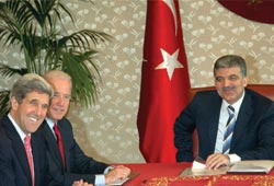 Gül Anayasa değişikliğini onayladı