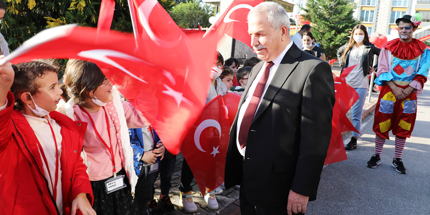 İLKADIMLI MİNİKLER DOYASIYA EĞLENDİ