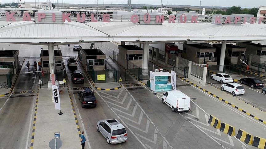 TİCARİ KAÇAK EŞYA ELE GEÇİRİLDİ