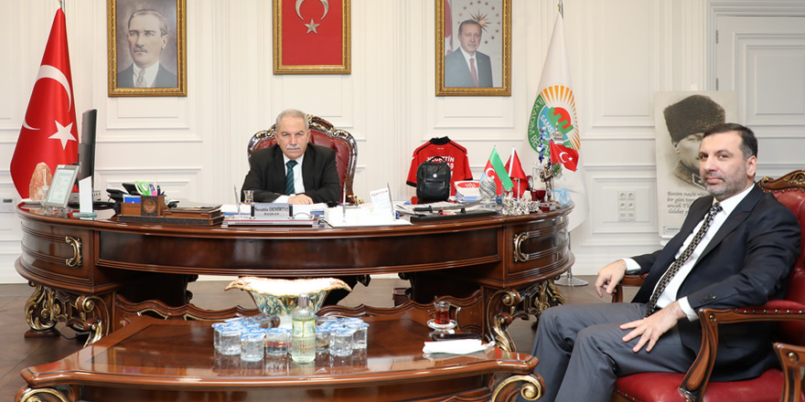 BAŞKAN DEMİRTAŞ BAŞKAN SARICAOĞLU’NU AĞIRLADI