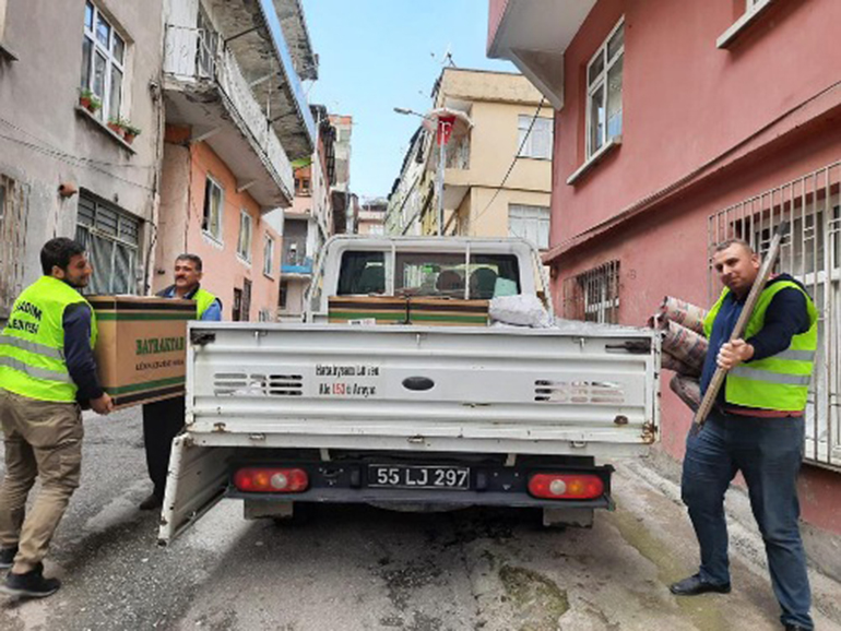 YAKLAŞAN KIŞ MEVSİMİ ÖNCESİ 52 SOBA İHTİYAÇ SAHİBİ AİLEYE ULAŞTIRILDI