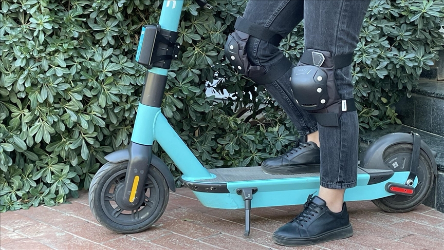 E-SCOOTER KULLANIMINDA GÜVENLİ SÜRÜŞ KURALLARI