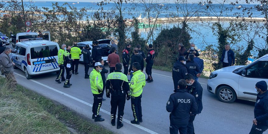 NARKOTİK ŞÜPHELİLERİ KOVALAMACA SONUCU YAKALANDI