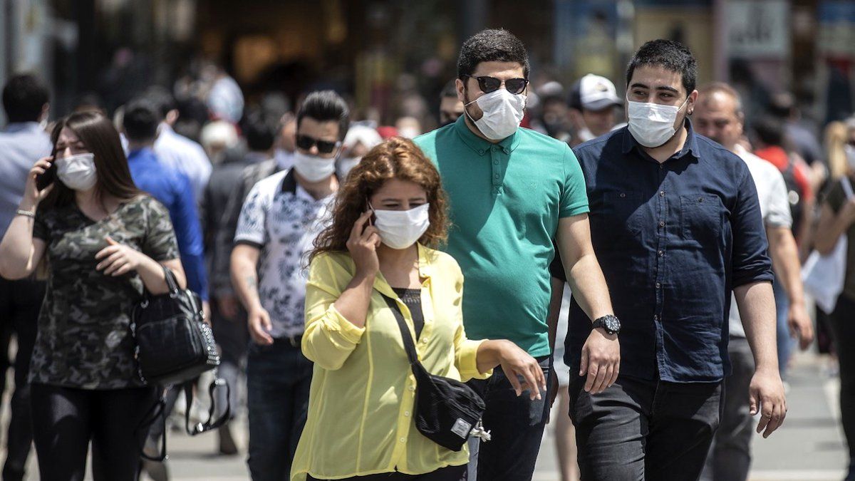 BULAŞICI VARYANTTAN KORUNMANIN TEK SİLAHI MASKE