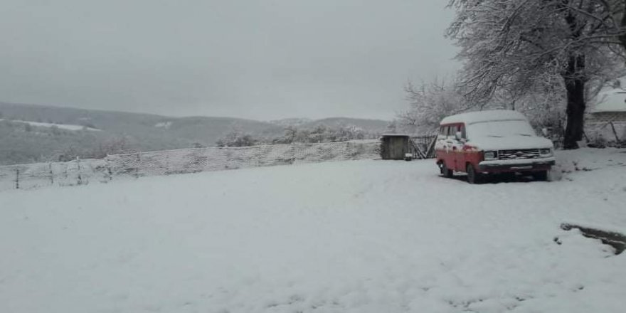 KAVAK'TA KAR YAĞIŞI ETKİLİ OLUYOR