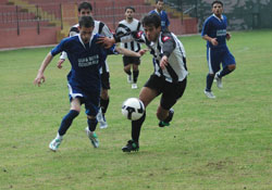 Gazi maç saatini bekliyor