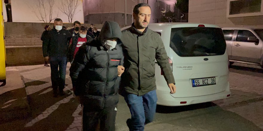 SAMSUN'DA BİR KİŞİNİN ARACINDA SİLAHLI SALDIRIYA UĞRAMASIYLA İLGİLİ 7 ŞÜPHELİ GÖZALTINA ALINDI