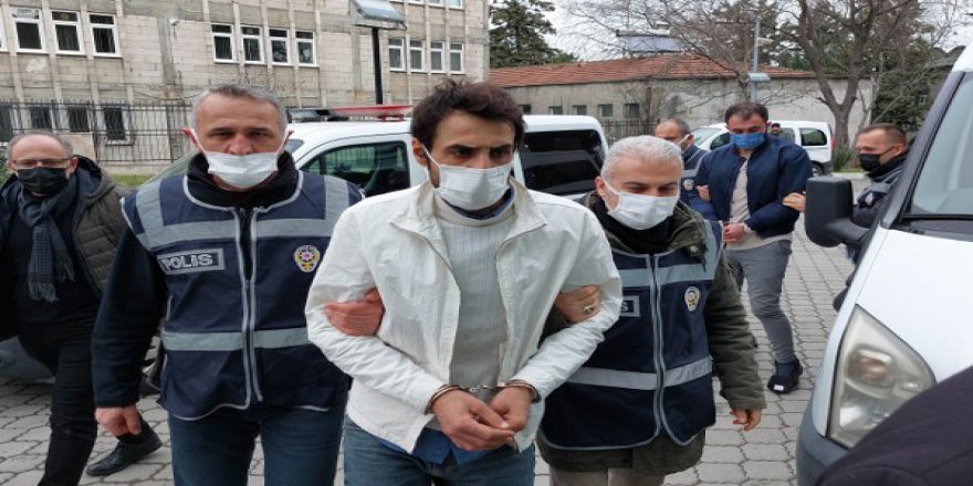 SAMSUN'DA ATATÜRK ANITI'NA HALAT BAĞLAYAN İKİ ZANLI ADLİYEDE