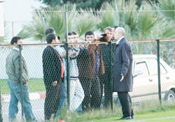 Taraftarın derdini dinledi...