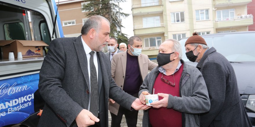 BAŞKAN SANDIKÇI “NOHUTLU PİLAV” İKRAM ETTİ