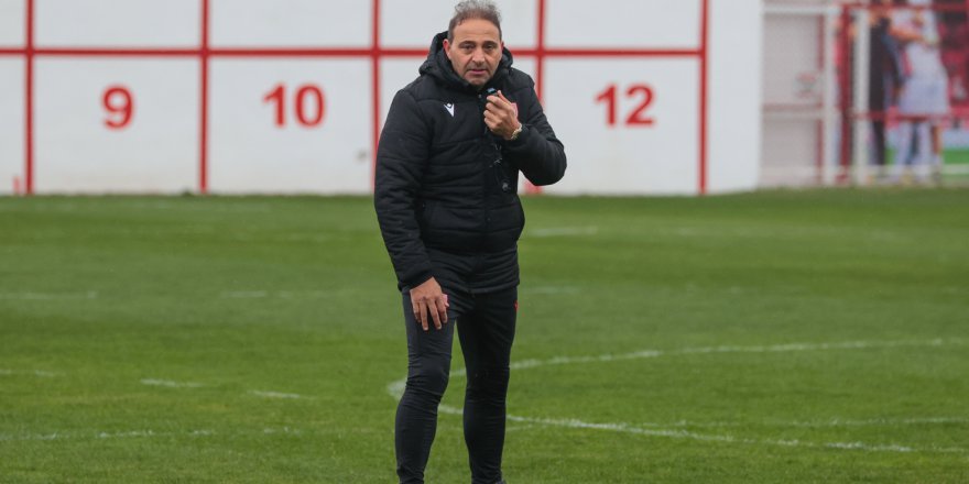 SAMSUNSPOR TEKNİK DİREKTÖRÜ ÇAPA: GEÇMİŞTE KAYBEDİLEN PUANLAR NEDENİYLE 7'NCİYİZ