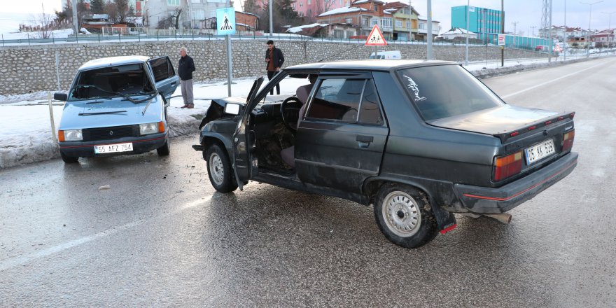 SAMSUN'DA KAZA: 4 YARALI