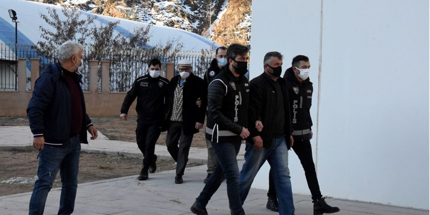 9 İLDE SİLAH KAÇAKÇILIĞI OPERASYONUNDA 12 KİŞİ YAKALANDI