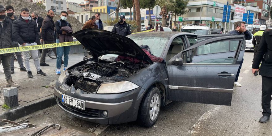 SEYİR HALİNDEKİ OTOMOBİLDE YANGIN ÇIKTI
