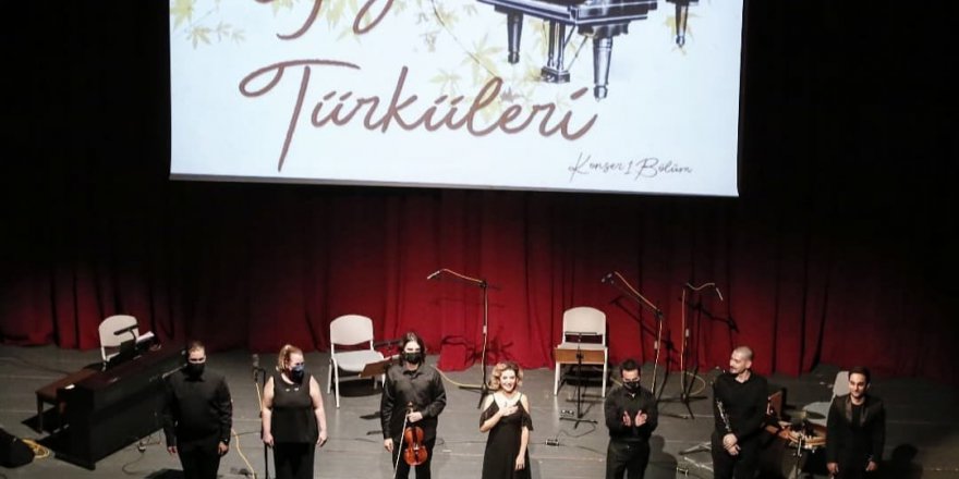 ÇOK BEĞENİLEN “GÜZ TÜRKÜLERİ” KONSERİ 