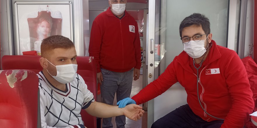 KAN BAĞIŞI KAMPANYASINDA 37 ÜNİTE BAĞIŞ ALINDI