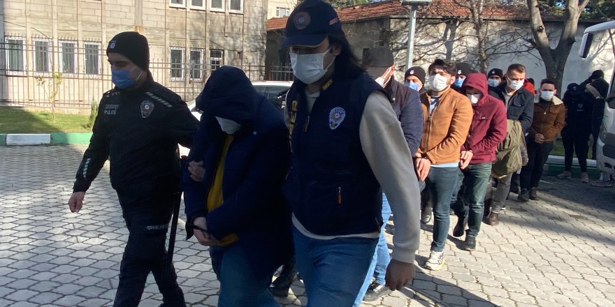 SAMSUN MERKEZLİ YASA DIŞI BAHİS OPERASYONUNDA YAKALANAN 20 ZANLIDAN 2'Sİ TUTUKLANDI