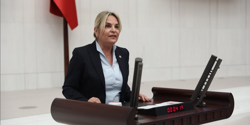 CHP'Lİ HANCIOĞLU, MECLİS'TE BÜTÜN KADINLAR ADINA HAYKIRDI: 'ADALET-ADALET-ADALET'