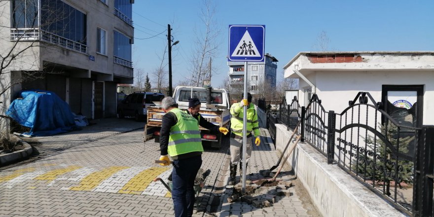 TERME'DE OKUL BÖLGELERİNDE ÖĞRENCİ VE YAYALARIN GÜVENLİĞİ İÇİN ÇALIŞMA YAPILIYOR