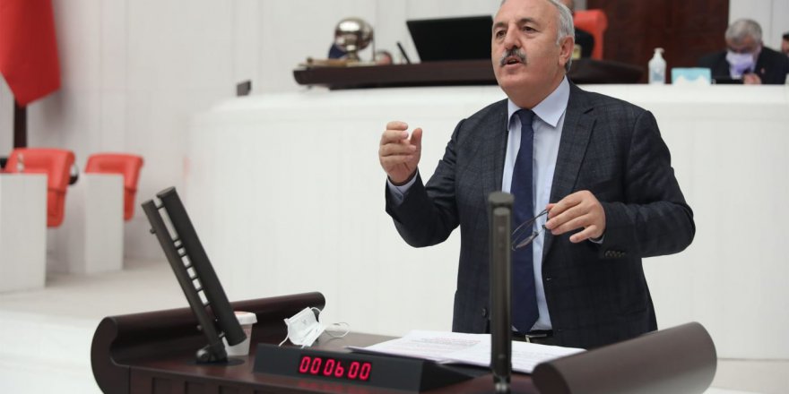 İYİ PARTİLİ YAŞAR;” KAMU MÜTEAHHİTLERİ BATIYOR” 